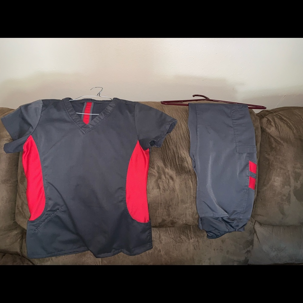 EWC scrub set gray and hot pink